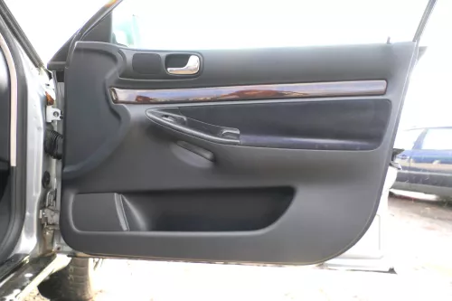 1x Audi A4 B5 Türverkleidung Verkleidung Tür vorne rechts