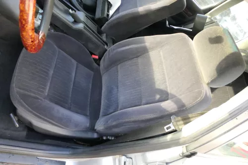 Audi A4 B5 Sitz Fahrersitz vorne links höhenverstellbar (178558)
