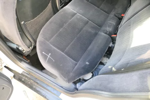 Audi A4 B5 Sitz Fahrersitz vorne links höhenverstellbar  (178558)