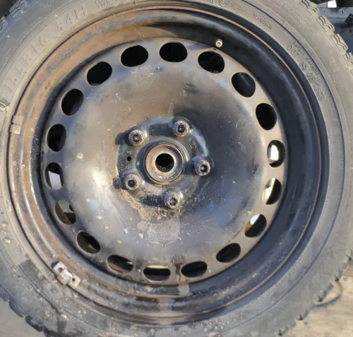1x VW Passat 3C Golf für 205/55 R16 94H NUR Felge 3C0601027H 6,5jx16H2 ET42 (178564)