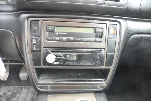 VW Passat 3B 3BG Mittelkonsole Verkleidung Aschenbecher Dekor netzoptik Optik (178573)