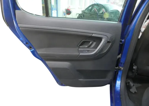 1x Skoda Fabia 5J Stufenheck Türverkleidung Verkleidung Tür hinten links Griff