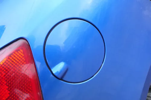 Skoda Fabia 5J Limousine Tankdeckel Deckel Tank Tankverschluß blau LF5W