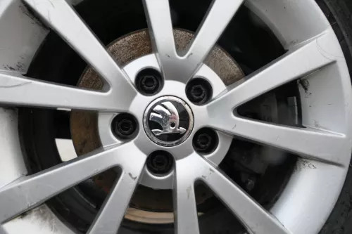 1x Fabia 5J Alufelge 205/45 R16 Felge 5J0601025AA  6,5J x 16  ET43       4  VR (178691)