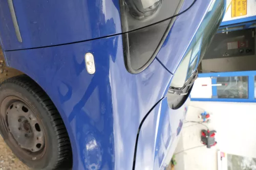 VW Fox 5Z Kotflügel vorne rechts blau LL5M (178779)