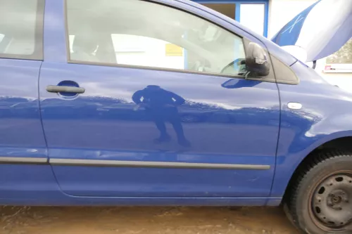 VW Fox 5Z Tür vorne rechts Beifahrertür blau LL5M - ohne Anbauteile (178780)