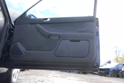 1x Audi A3 8L Türverkleidung Verkleidung Tür vorne rechts 2/3-Türer onyx/schiefe (178802)