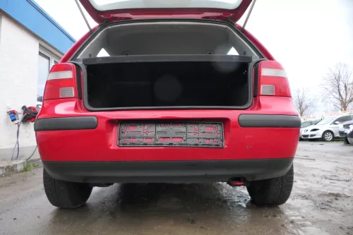 VW Golf 4 Limousine Stoßstange hinten Heckstoßstange Stoßfänger rot LY3D (178895)