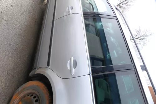 VW Passat 3B 3BG 3B6 Kombi Variant Tür hinten links silber LA7W reflexsilber (178913)