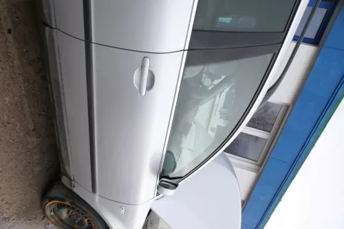 VW Passat 3B 3BG Kombi + Limo Tür vorne rechts Beifahrertür grau silber LA7W (178920)