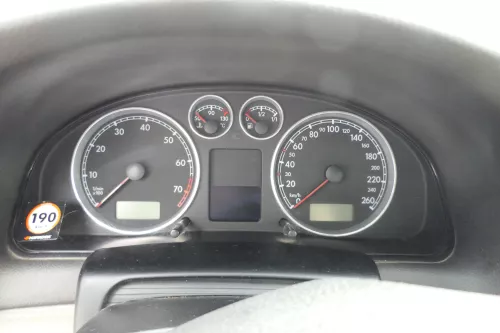 VW Passat 3BG Tacho Kombiinstrument 179.000km 3B0920829 1,6 2.0 Benziner Benzin (178923)