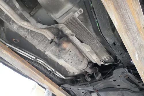 VW Sharan Alhambra Kühlmittel Leitung Kühlung 1,9 TDI unterm Auto (179036)