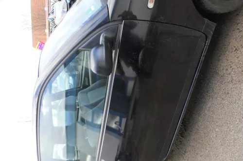 VW Lupo Seat Arosa Tür vorne rechts Beifahrertür schwarz L041 (mechanischerFenst (179469)