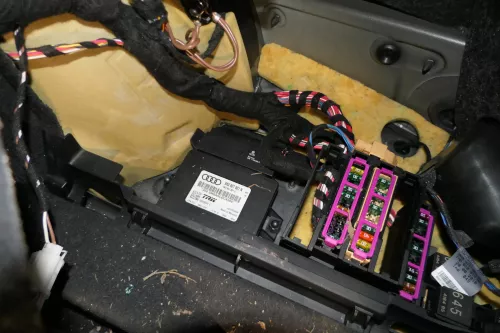 Audi A4 8K Steuergerät 8K0907801N /J Bremse Festellbremse Handbremse (179607)