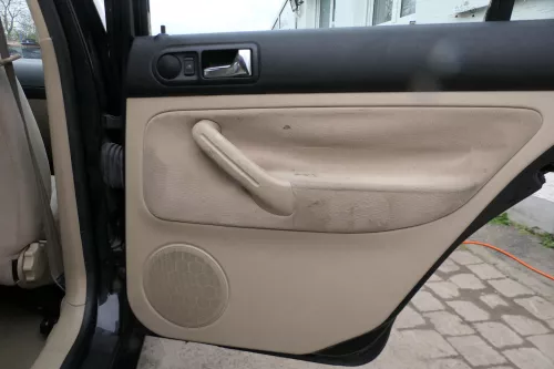 1x VW Golf 4 1J Kombi Türverkleidung Verkleidung Tür hinten rechts hellbeige Gri (179986)