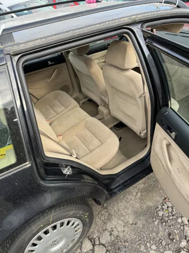 Golf 4 Türdichtung Dichtung Tür hinten rechts Kombi Variant hellbeige  (180000)