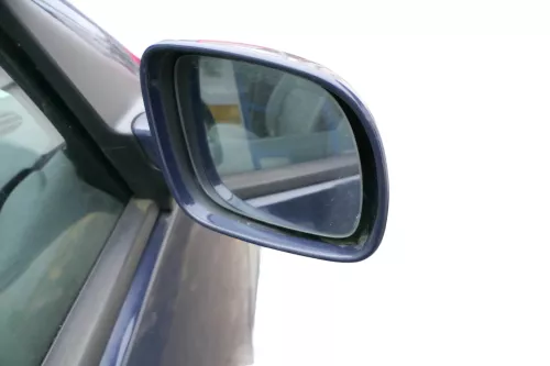 VW Golf 4 Bora manueller Spiegel vorne rechts Außenspiegel blau LA5G
