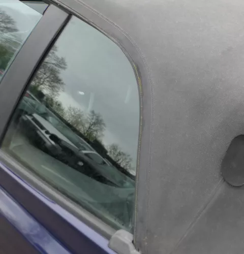 Golf 3 / $ 1E Cabrio hinten links Fenster Scheibe Fensterscheibe Seitenscheibe  (180232)