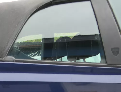 Golf 3 / 4 1E Cabrio hinten rechts Fenster Scheibe Fensterscheibe Seitenscheibe 