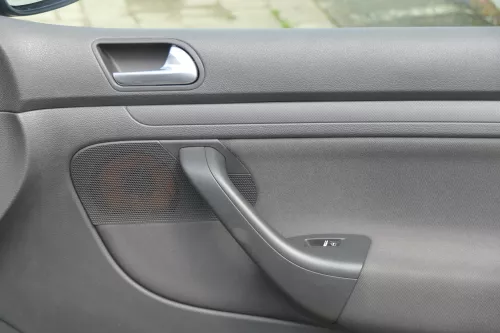 1x VW Golf 5 2/3-Türer Türverkleidung Verkleidung Tür vorne rechts (180310)