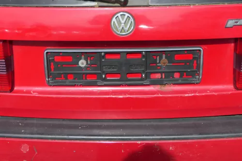 Passat 3A 35i Kombi Variant Heckklappe Klappe Kofferraumklappe rot LY3D Scheibe (180451)