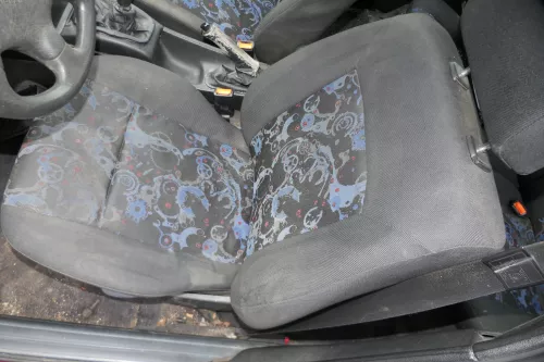 Passat 35i 3A Sitz Fahrersitz vorne links 4/5-Türer & Kombi höhenverstellbar CL (180469)