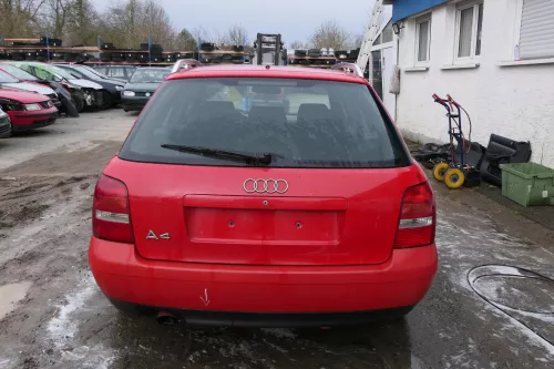 Audi A4 B5 Avant Facelift Heckklappe Klappe hinten rot LY3H Facelfit Scheibe (180695)