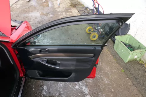 1x Audi A4 B5 Türverkleidung Verkleidung Tür vorne rechts (180701)