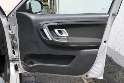 1x Skoda Fabia 5J Stufenheck Türverkleidung Verkleidung Tür vorne rechts (180766)