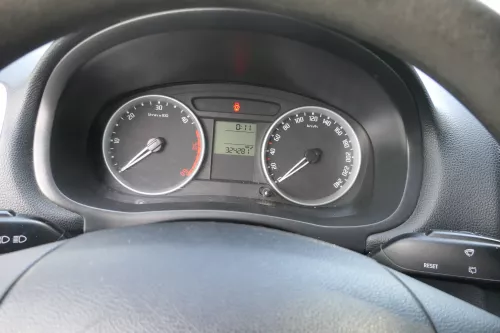 Skoda Fabia Roomster Tacho Tachometer Kombiinstrument 324.000km 5J0920811C TDI (180767)