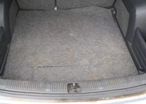 Skoda Fabia 5J Combi Kombi Variant Kofferraumteppich Teppich Kofferraum hinten (180782)
