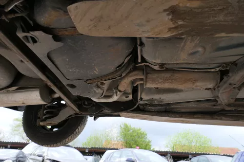 Audi A3 8L Auspuff Endschalldämpfer hinten 1,8 AGN APG 92kw V5 Mittelschalldämpf (180810)