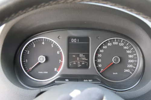 VW Polo 6R Tacho Tachometer Kombiinstrument 81.799km 6R0920860D Benziner 