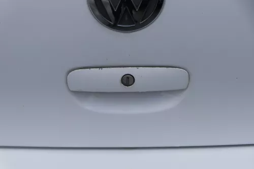 VW Polo 9N 9N3 Griff Heckkklappe Heckklappengriff weiß LB9A (181302)