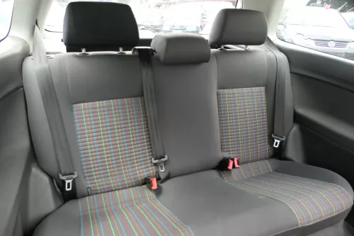 VW Polo 9N 9N3 Sitz Rückbank Sitzfläche Sitze 3 Punkt Gurt hinten mit Kopfstütze