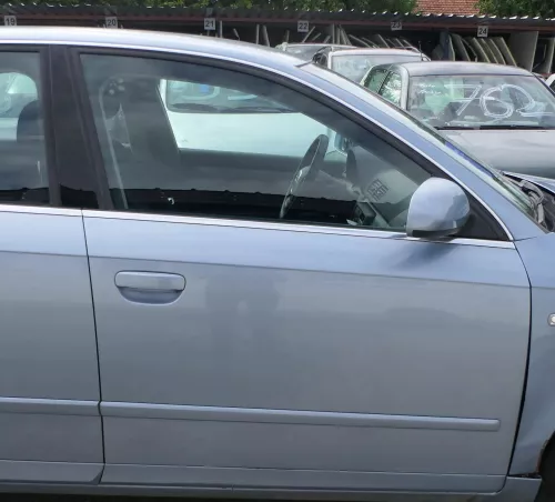 Audi A4 B7 8E Tür vorne rechts Kombi+Limo + Rahmen blau LY5J