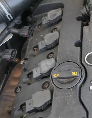 4x Audi A4 8E B6 B7 Zündspule 2,0 96kw ALT 06A905115D   1,8 BFB