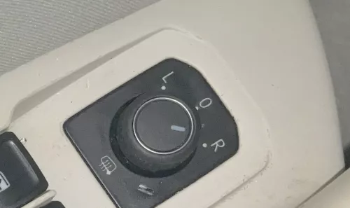 VW Passat 3CB8 3G ektrischer Schalter Spiegel vorne links Spiegelschalter (181776)