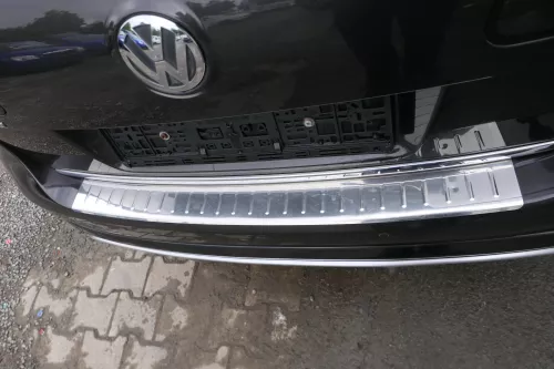 Passat 3C Kombi Stoßstange hinten Heckstoßstange Stoßfänger braun LC8Z PDC OBEN (181888)