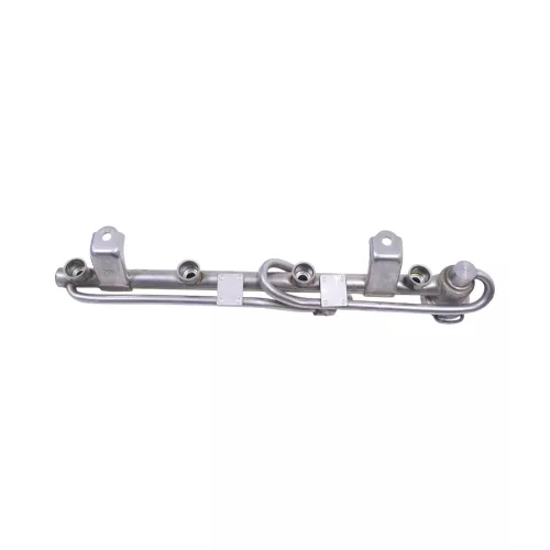 Audi A4 8E B6 B7 06B133681L ALT 96kw 2,0 Einspritzleiste Leiste Leitung (182079)