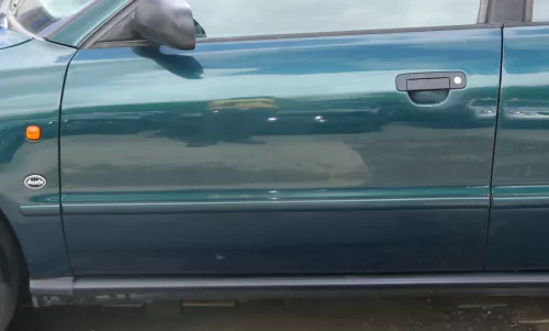 A4 B5 Tür nur Türblatt vorne links Fahrertür grün LZ6U Kombi od Limo (182198)