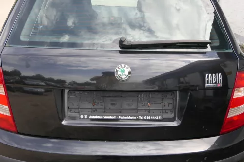 Fabia 6Y6 Schrägheck Heckklappe Kofferraumklappe hinten schwarz LF9R Scheibe (182297)