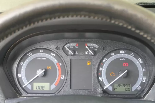 Skoda Fabia 6Y Tacho Tachometer Kombiinstrument 6Y0920881M 174.000KM 1,2 47kw 40