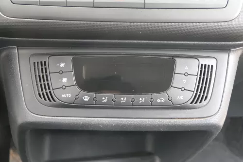 Seat Ibiza 6J Steuergerät Klimaanlage Klimabedienteil 6J0820043E Klimatronic