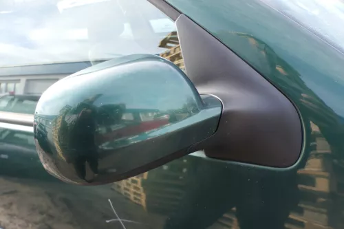VW Golf 4 Bora manueller Spiegel vorne rechts Außenspiegel grün LC6M