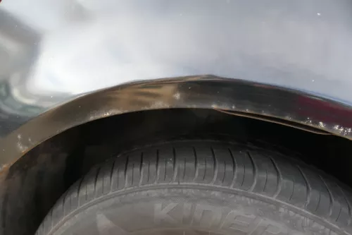 VW Golf 4 1J Kotflügel vorne rechts schwarz Rost (182579)