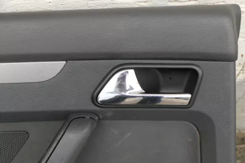 VW Touran 1x Türverkleidung Verkleidung Tür hinten links anthrazit (182602)