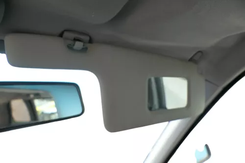 Audi 80 Sonnenblende vorne rechts grau platin Spiegel 893857552J