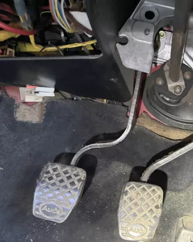 Audi 80 8C Kupplungspedal Kupplung Pedal + Geber 8G1721315 (182930)