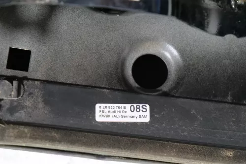 Audi A4 B6 8E nur Türblatt Tür hinten rechts schwarz LY9B Kombi+Limo Kratzer! (183002)